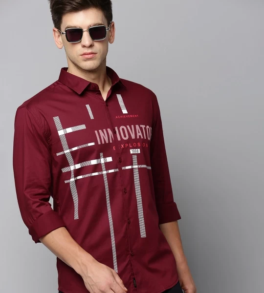 Men's Maroon Typography Slim Fit Shirt